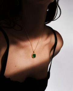 Green Emerald Luxury Stone Pendant Anti Tranish Jewellery